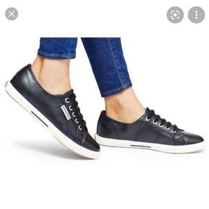 Superga Unisex Faux Leather Sneaker